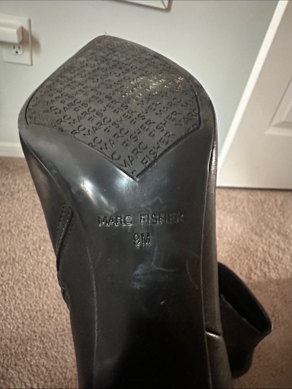 Marc Fisher Black Pointed-Toe Leather Ankle Booties - Picture 6 of 6